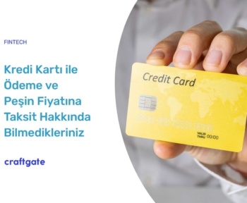 Kredi Kartı ile Ödeme ve Peşin Fiyatına Taksit Hakkında Bilmedikleriniz yazılı, kredi kartı tutan insan eli görseli